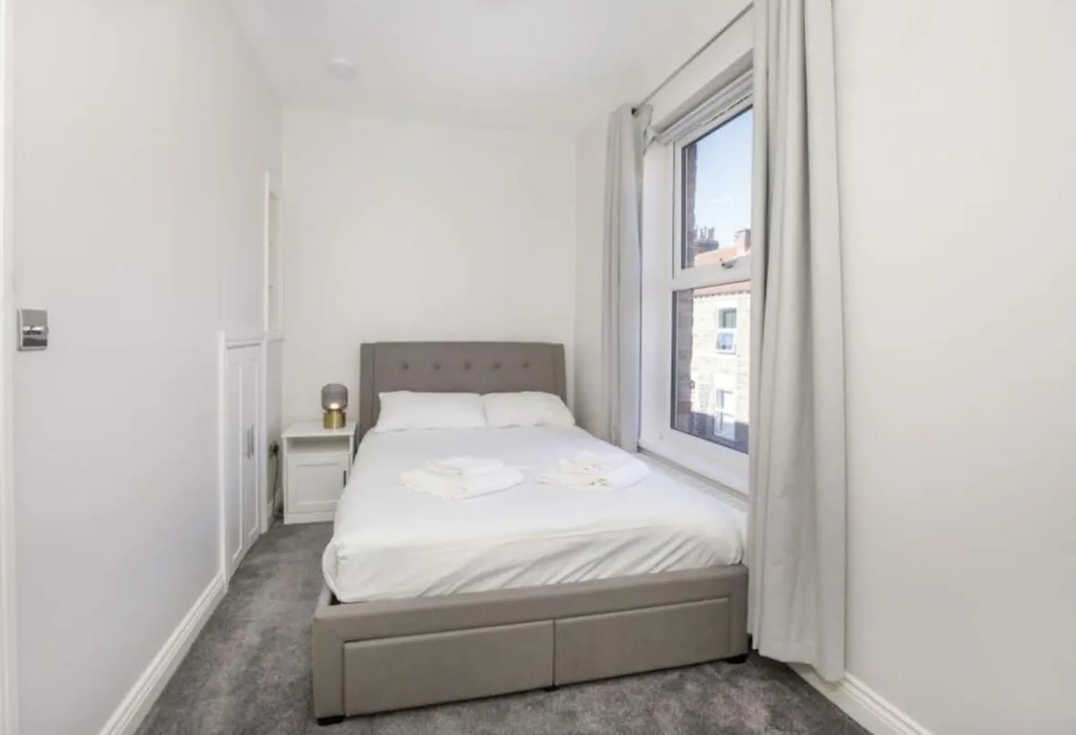 4 Bedroom House Close To Walmgate Bar Sleeps 7 York
